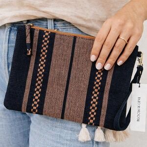 Bloom & Give Woven‎ Clutch Wristlet Black Tan Striped Boho Zip Pouch